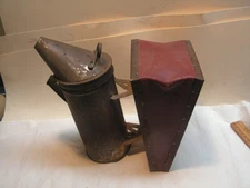 Vintage Woodman's Bingham Famous Bee Smoker Honeybee Beekeeper Hive Puffer