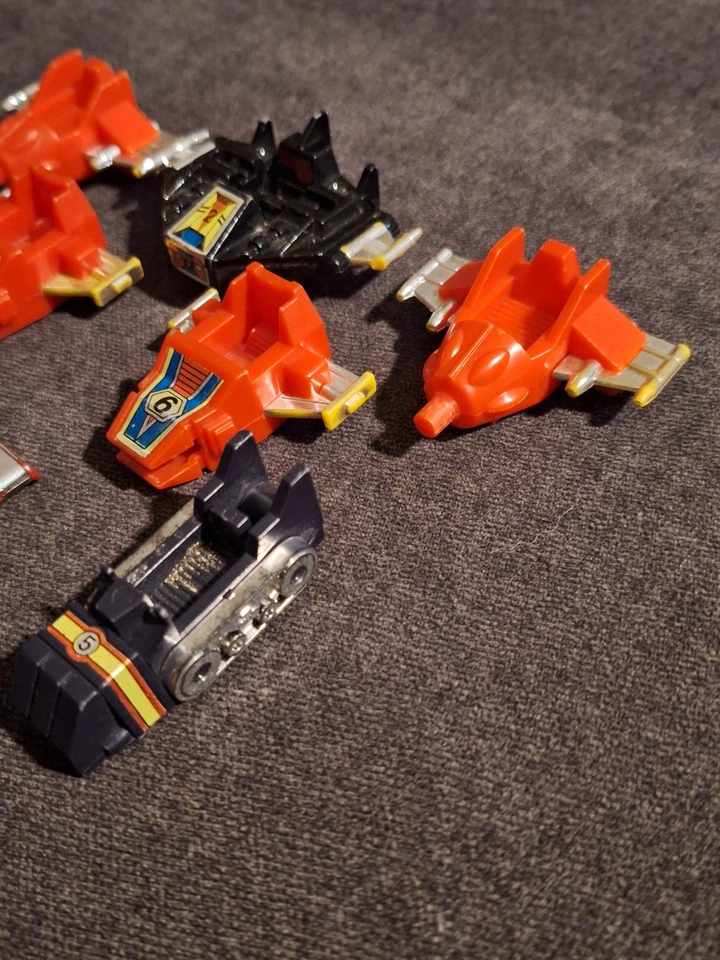 Diakron Multi-Force 14 Robot Takara Toys 1983 🤖Lanzador eléctrico para piezas Foto 2 de 4