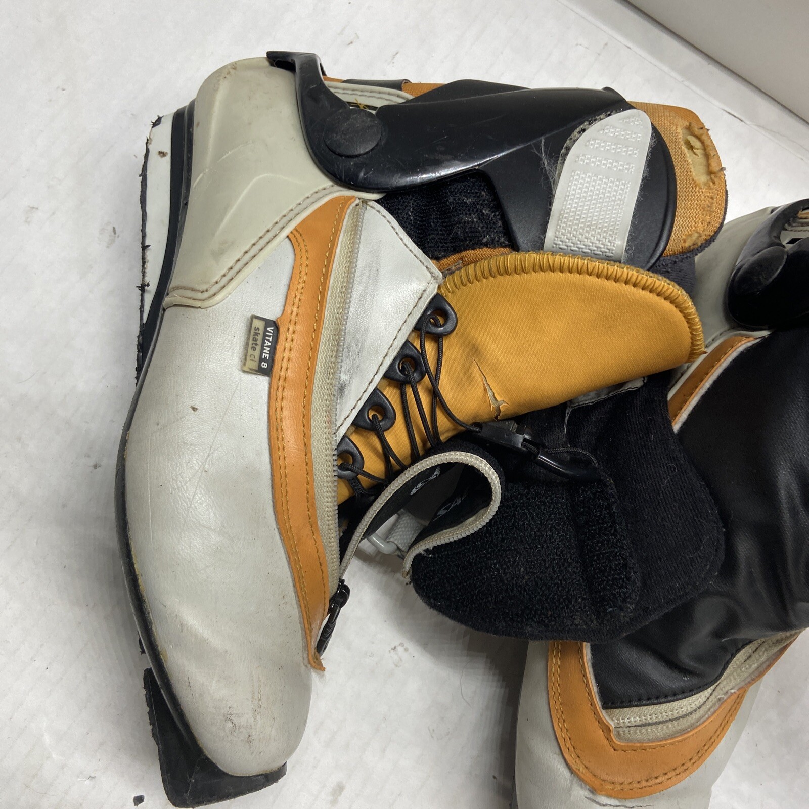 Stivali da sci da skate da donna Orange Salomon Vitane 8 CL taglia 7