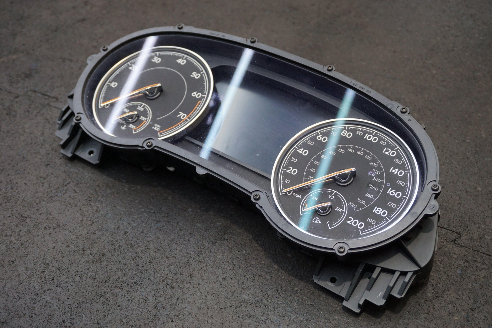 Speedometer Instrument Gauge Cluster MPH 36A920870 Bentley Bentyga 2016-2020