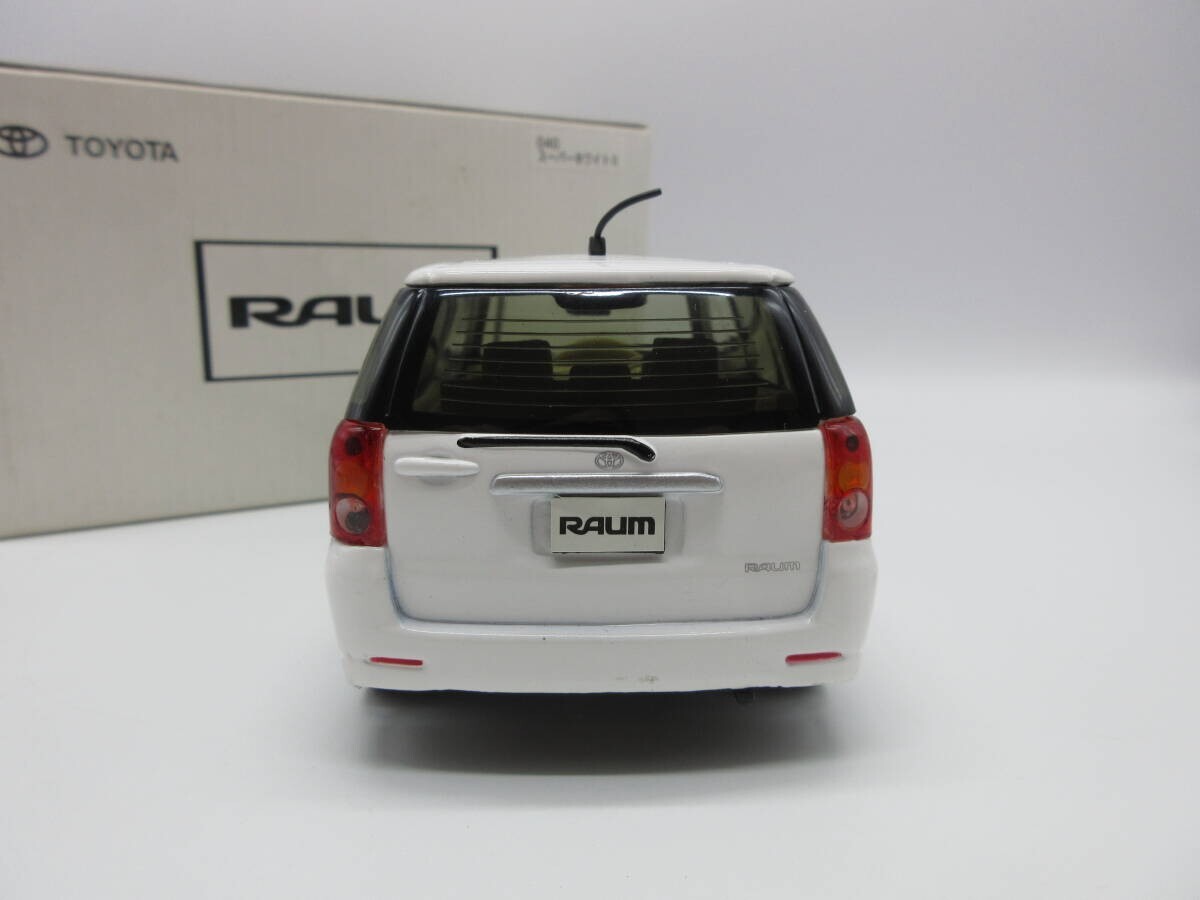 ミニカー Ramuna 1:24 Toyota RAUM Color Sample Minicar Super White II Diecast