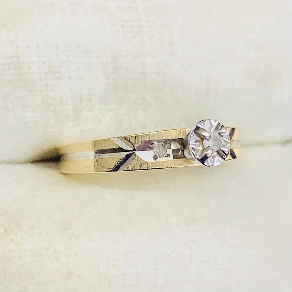 0.05Ct 14k Yellow Gold Diamond Anniversary Engagement Wedding Ring Band Size 5.5 - Image 2 of 4