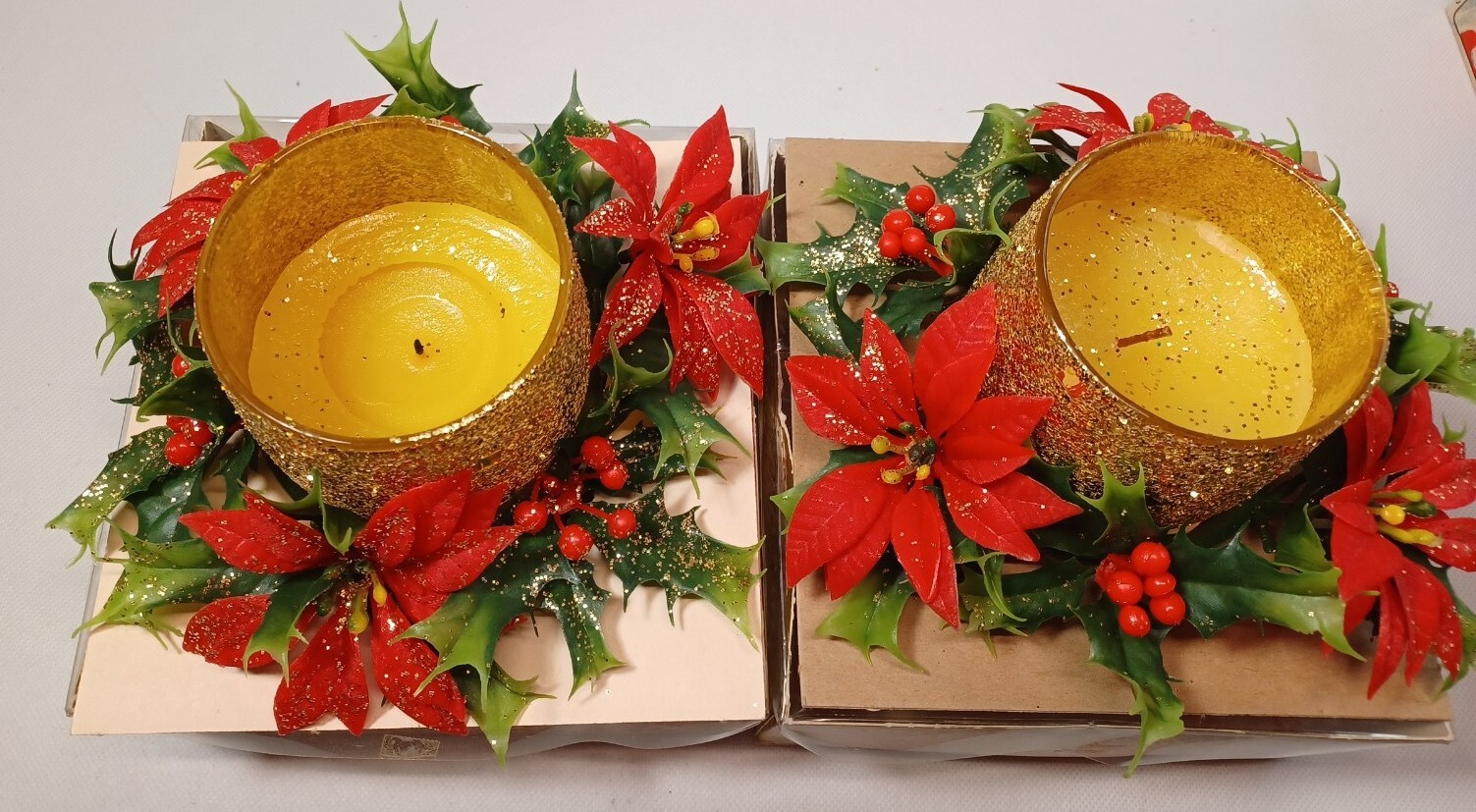 Vintage 2 Plastic Christmas Poinsettia Candle Rings + 3" W Candles with