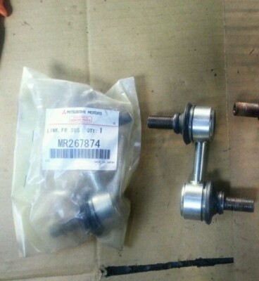 MITSUBISHI Genuine Front Stabilizer Link MR267874 x2 Delica Space