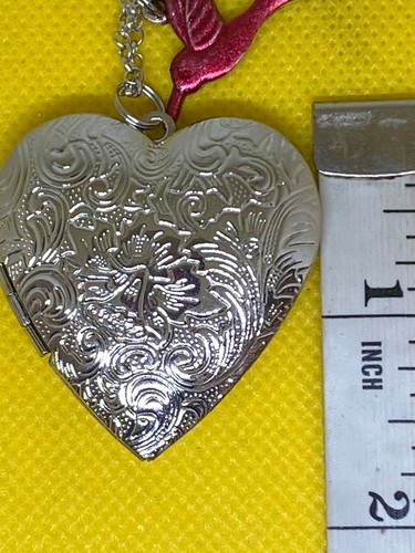 Silver Heart Large Locket Red Hummingbird Charm Necklace Wife Photo wedding spri - Picture 6 of 8