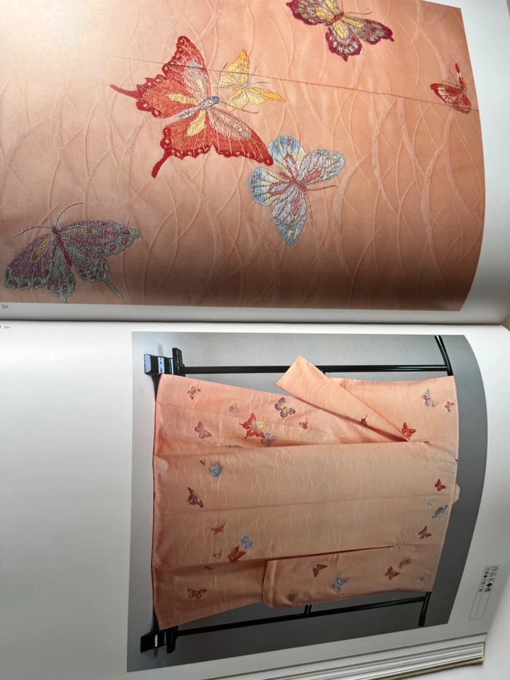 Libro de introducción bordado japonés con plano de dibujo y foto Foto 2 de 4