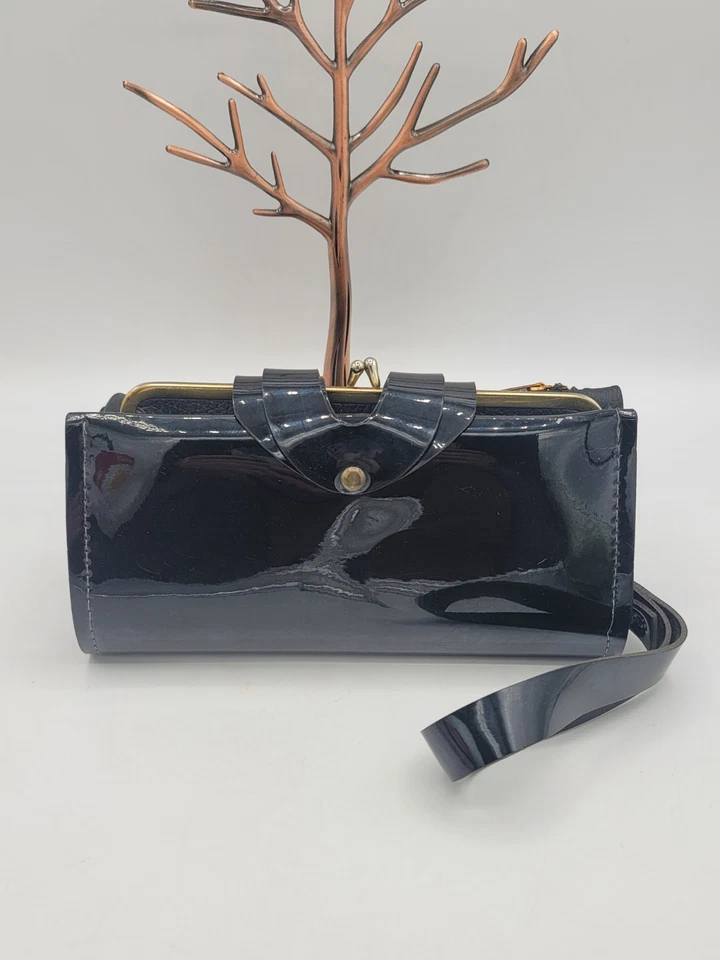 Cartera clutch muñeca PVC negra con cierre de beso y bolsillos con cremallera hecha a mano vintage Foto 2 de 4