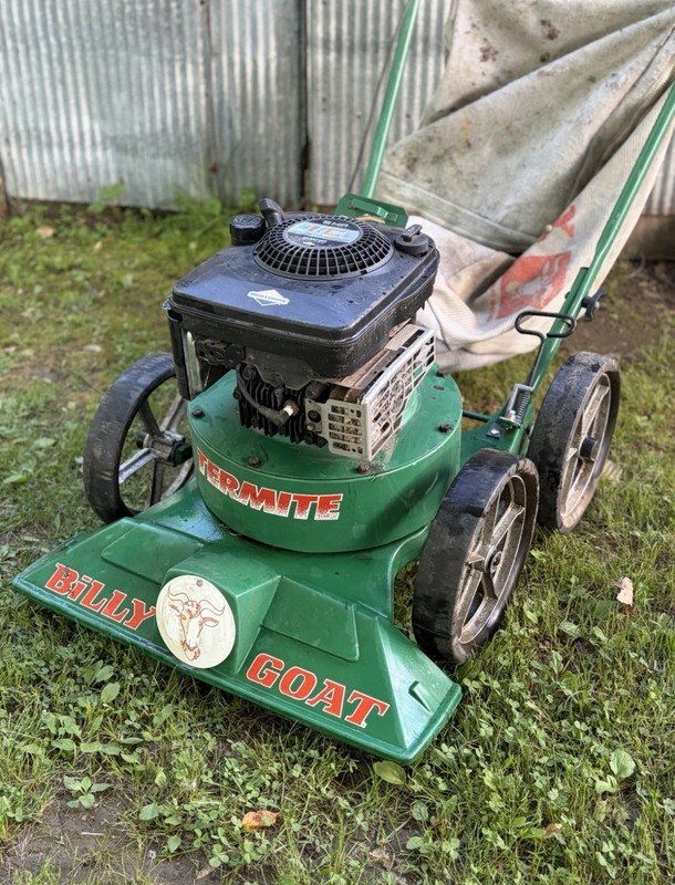 LOCAL PICKUP Billy Goat Quantum Gas Walk-Behind Leaf Vacuum Debris Collector Bag