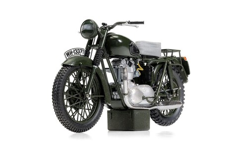 Triumph TR6 Trophy Motorcycle Dark Green (Weathered) "The Great Escape" (1963) M - Picture 2 of 3