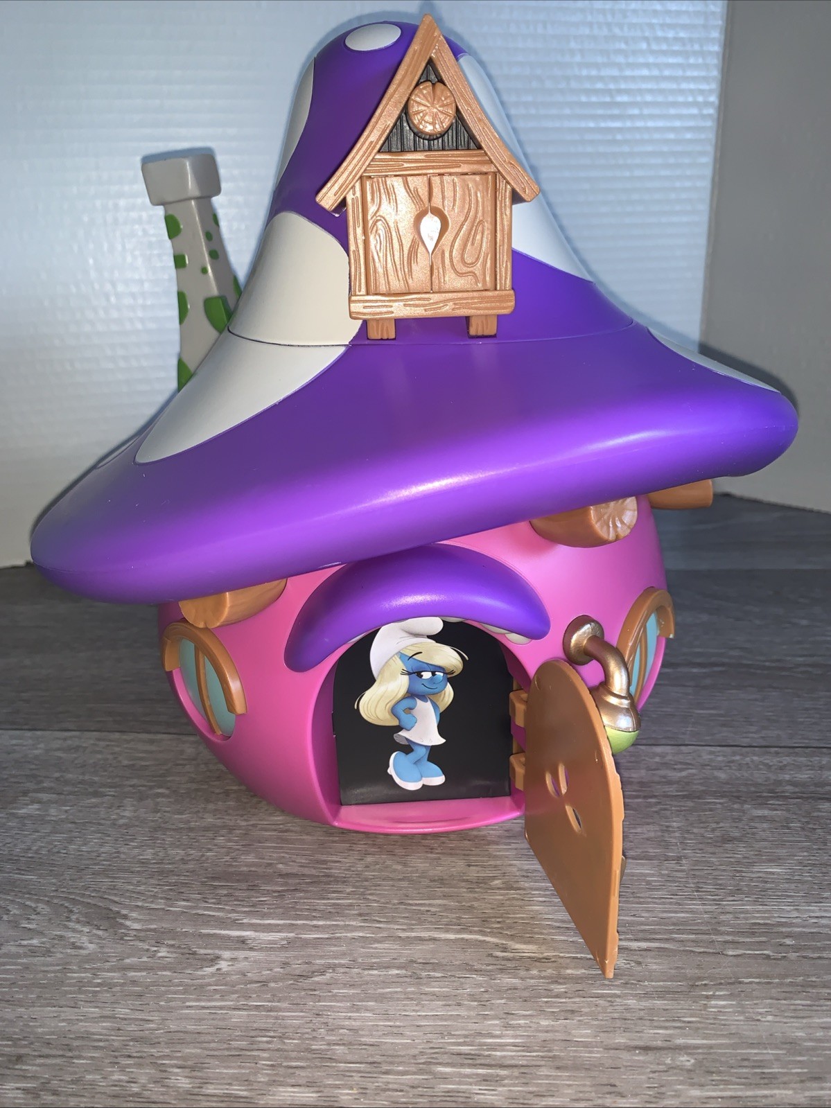 Picture 2 of 15