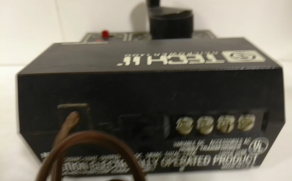 MRC TECH II RAILPOWER 1400 POWER SUPPLY FOR HO + N SCALE TRAINS TESTED GOOD - Image 4 of 4