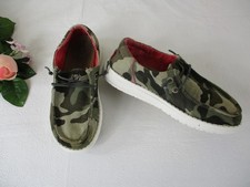 Hey Dude Youth Wendy Funk Camo Y-1, L-2, EU 33 Casual Shoes Pink Trim