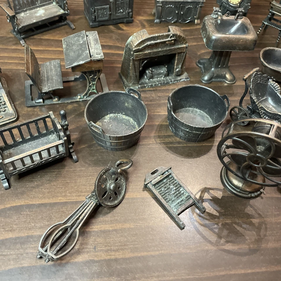 Lote De 24 Miniaturas De Metal De Colección Años 70 Durham Industries Casa De Muñecas Die Cast Foto 4 de 4