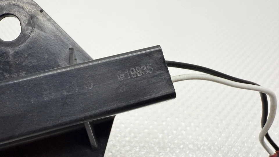 2011 - 2023 MITSUBISHI OUTLANDER SPORT KEYLESS ENTRY RECEIVER ANTENNA MODULE OEM - Image 3 of 4