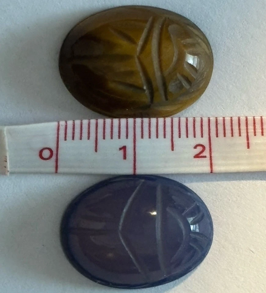 PIEDRAS PRECIOSAS: dos escarabajos tallados a mano 15,0 quilates cada uno (30 quilates en total) Foto 3 de 3