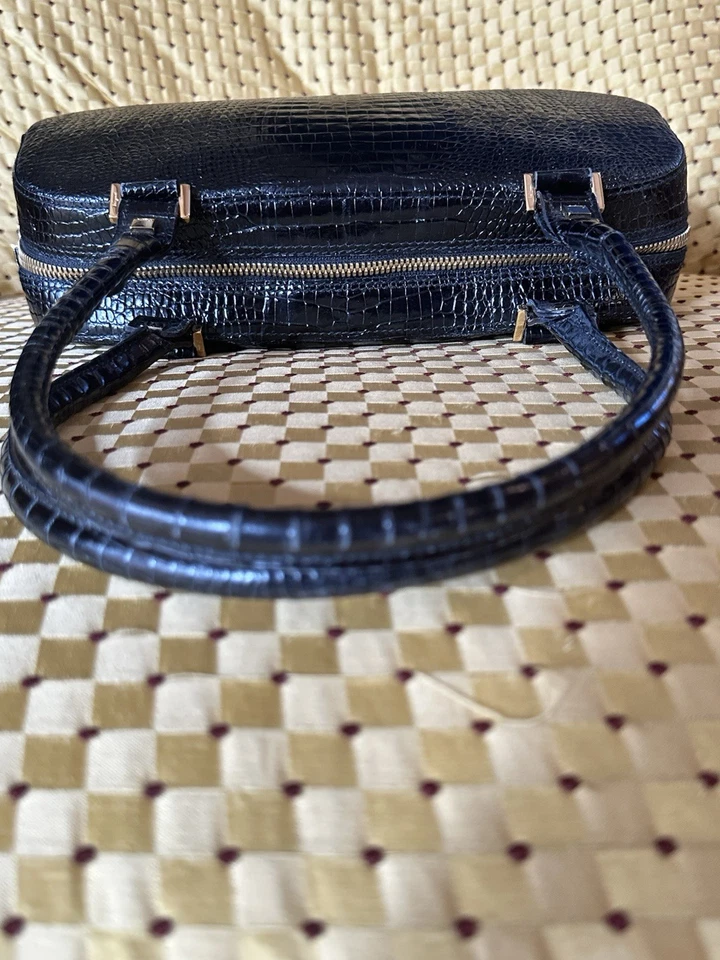 Vintage Salvatore Ferragamo Croc Embossed Leather Barrel Bag Black Italy - Image 4 of 4