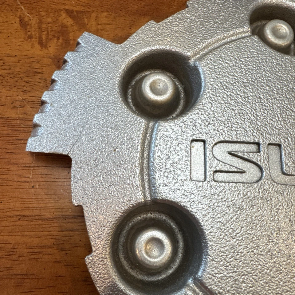 (1) Tapa central plateada Isuzu I-290 I-350 I-370 2006-2008 9593994 Foto 3 de 4