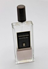 Vitriol d'œillet Serge Lutens 香水 - 2011年のユニセックス フレグランス