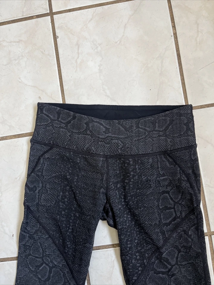 Leggings de fitness VIMMIA negros/grises con estampado de piel de serpiente talla S Foto 2 de 4