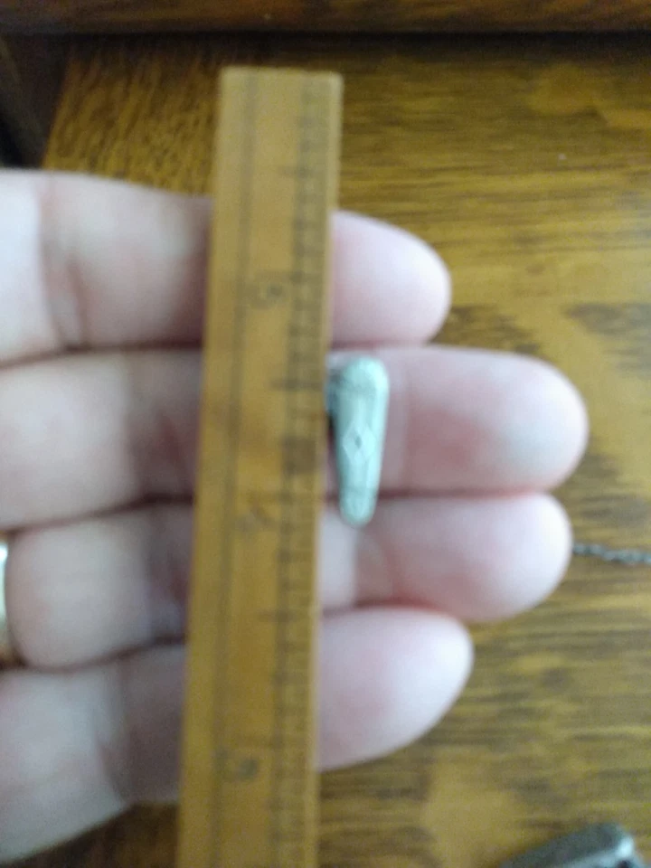 Antiguo chaleco clips de cadena con botones de metal blanco para hombre  Foto 4 de 4