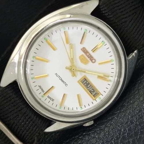 AUTOMATIC VINTAGE SEIKO 5 JAPAN MENS WHITE COLOR DIAL WATCH a702626-1