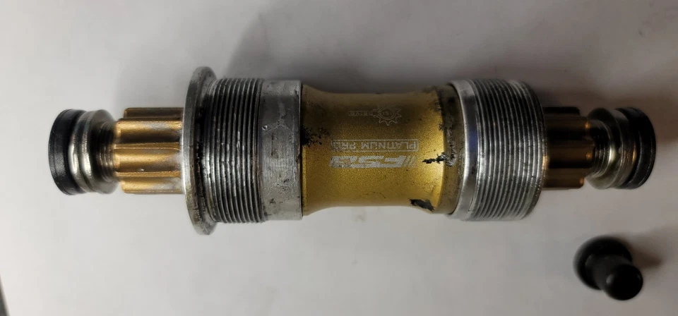 FSA Platinum- Ti and Magnesium Bottom Bracket English Threading Road 110 mm - Image 2 of 4