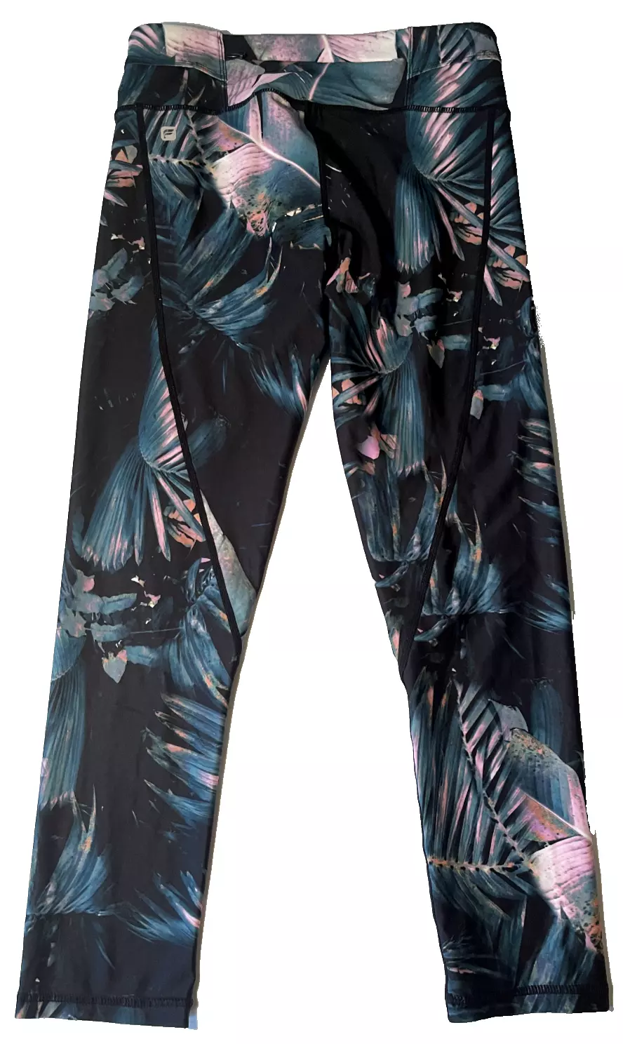 fabletics gia powerlite crop capri pockets leggings