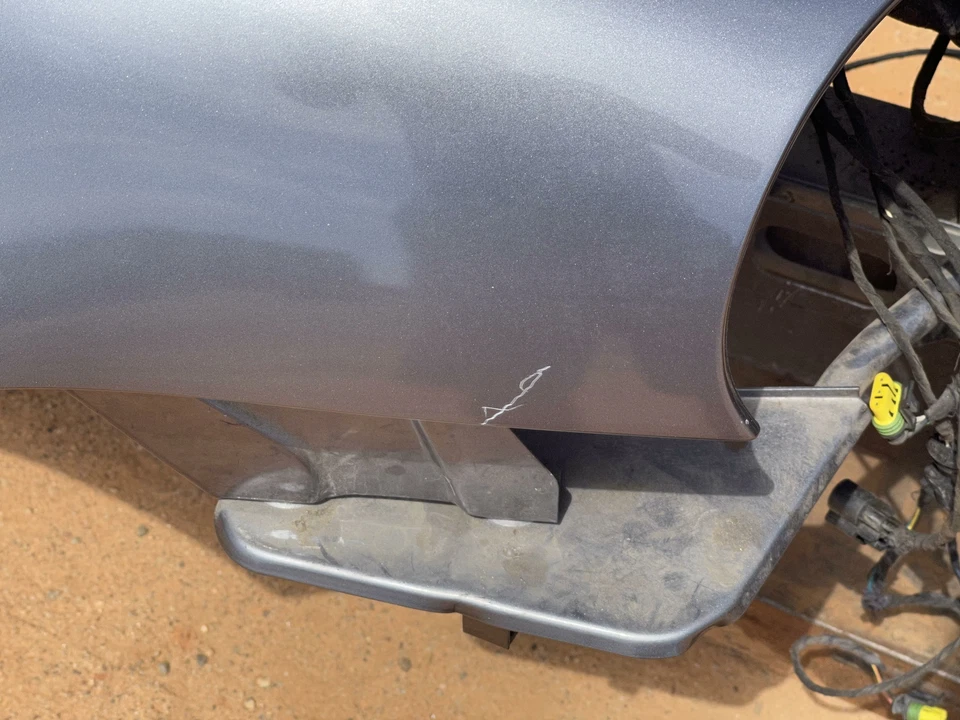 05-07 MASERATI 4200 GT COUPE RIGHT PASSENGER SIDE FENDER OEM Foto 4 de 4