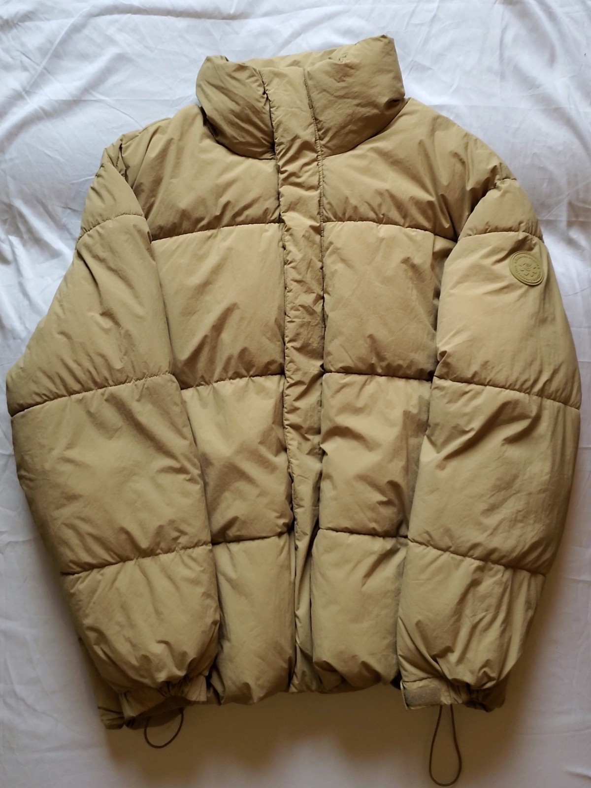 H&M Men's Tan Puffer Jacket Extra Large XL Full Zip Up Button Up