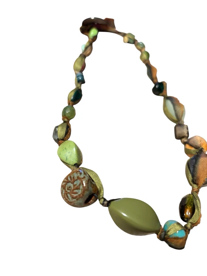 Collar de cuentas gruesas Teresa Goodall verde marrón declaración botón cinta 18" Foto 4 de 4