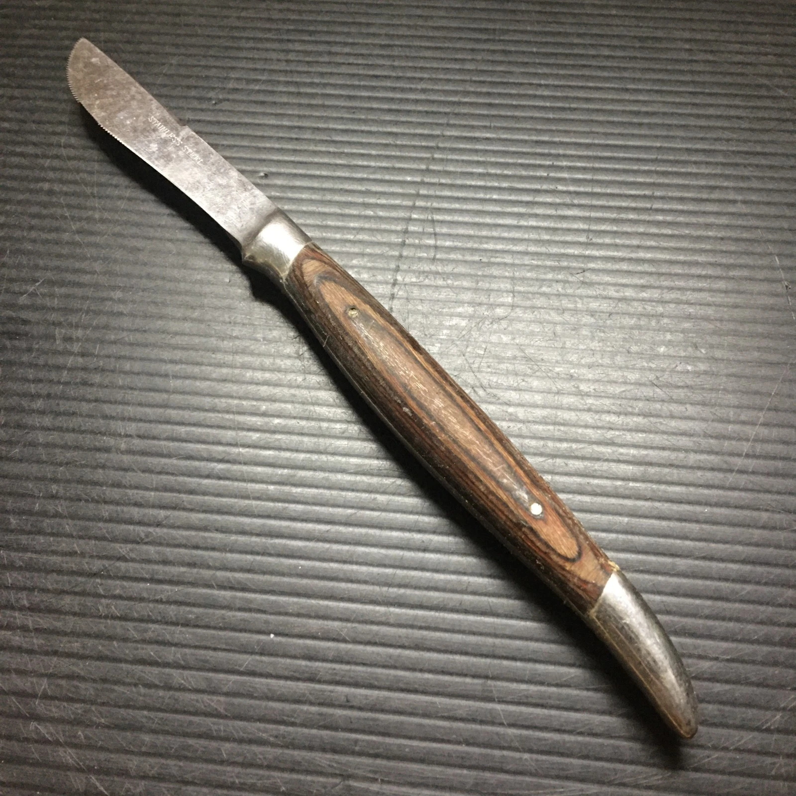 Vintage 1960s serrated Steak Knife w/ Rustic Rosewood Handle Japan Mark 8.25"L