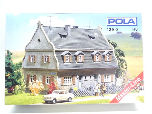 Pola H0 139 0 kit casa de asentamiento, sin construir, NUEVO en EMBALAJE ORIGINAL #68001 | Zustand: Gebraucht