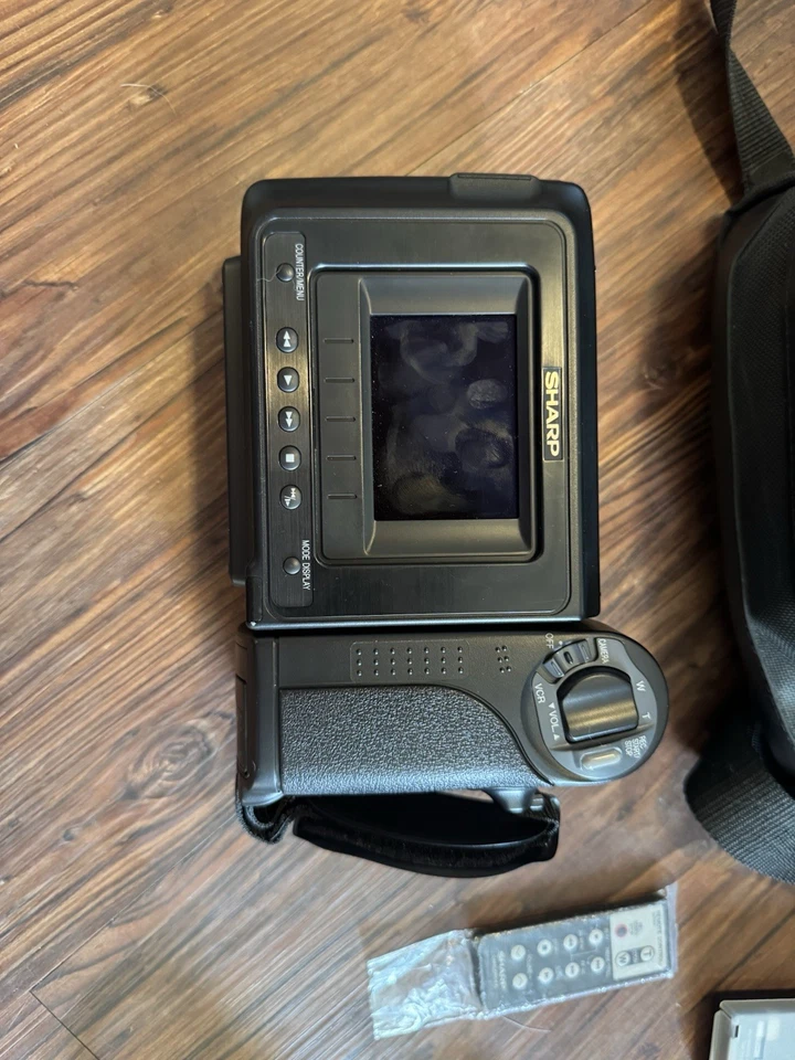 Sharp 8 Viewcam VL-E37 Video Camcorder & Accessories ❌UNTESTED FOR PARTS❌ - Image 3 of 3