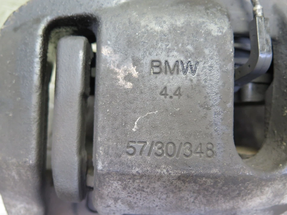 07-13 BMW E90 E92 E93 335i RWD CONJUNTO DE 2 PINÇAS DE FREIO DIANTEIRAS ESQUERDA E DIREITA FABRICANTE DE EQUIPAMENTO ORIGINAL - Imagem 3 de 4