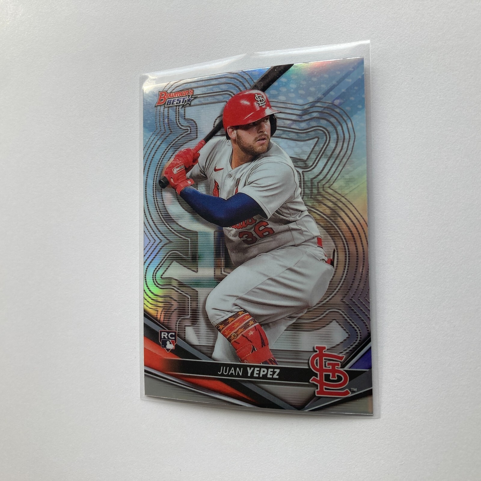 Juan Yepez 2022 Bowman's Best Refractor Rookie Card #15