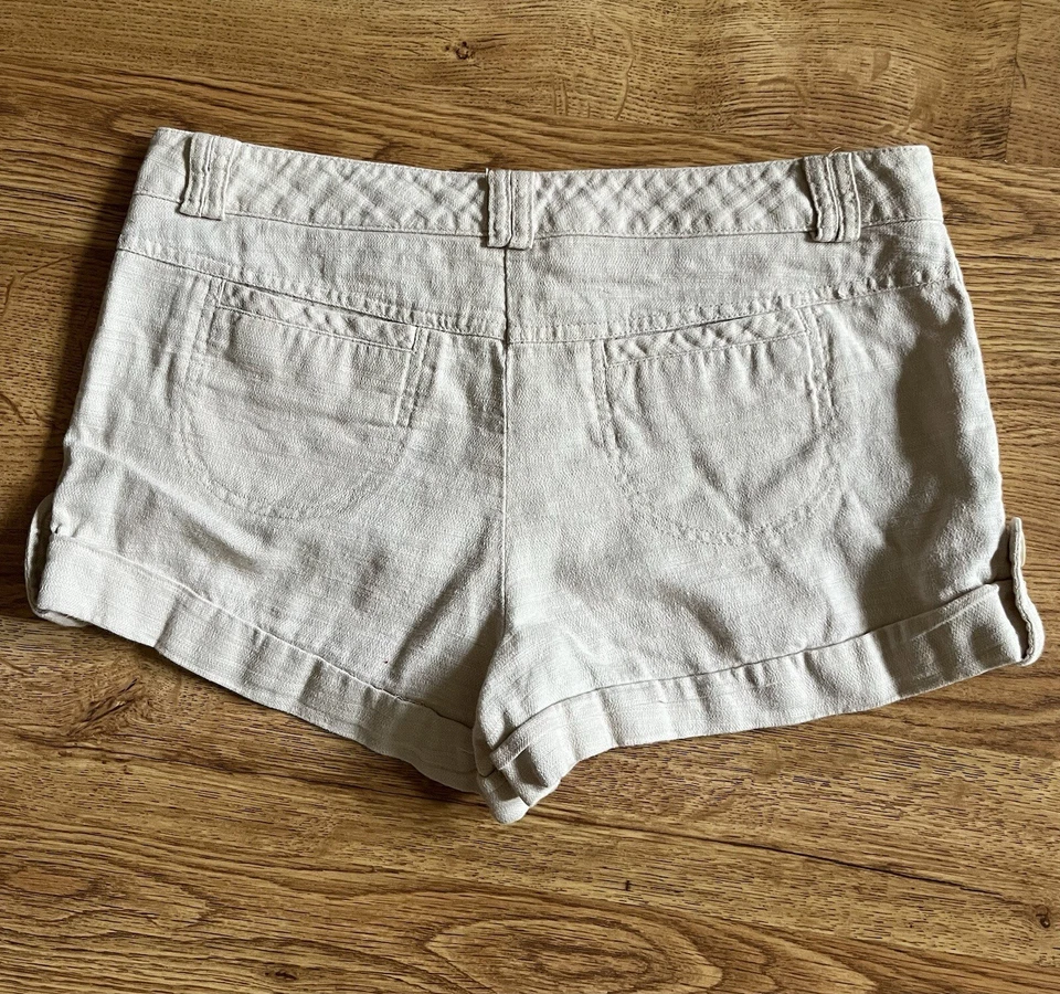 Pantalones Cortos Chinos Forever 21 Vintage Y2K Beige Claro Mezcla de Lino Tiro Medio Puños Talla S Foto 3 de 3