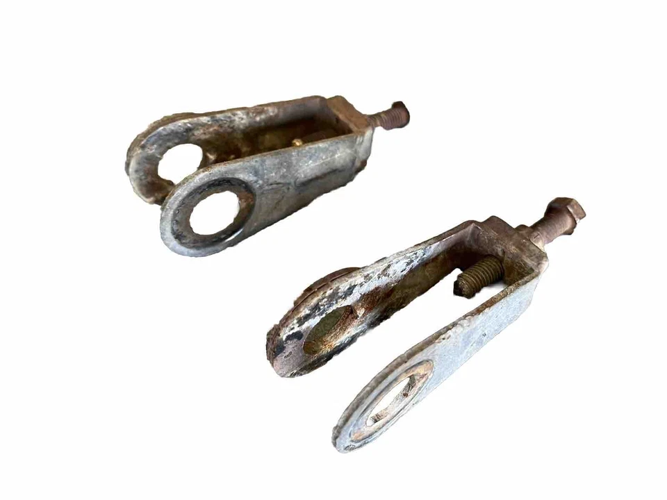 Ajustadores de corrente de roda traseira 1981 Kawasaki KX 420 KX420 - Imagem 3 de 4