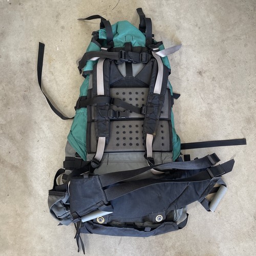 McHale und Co. Rucksack grün schwarz Seattle BIG Camping Wandern - Bild 4 von 14