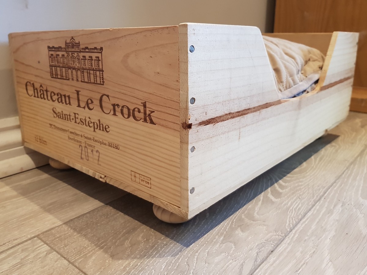 Reclaimed wooden wine box PET BED for small dogs cats