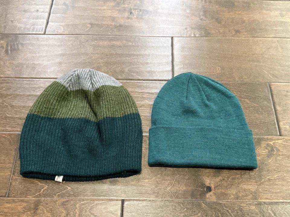 Lote de 2 gorro tejido verde Coal Est 2002 Necessies For Living para hombre talla única Foto 3 de 4