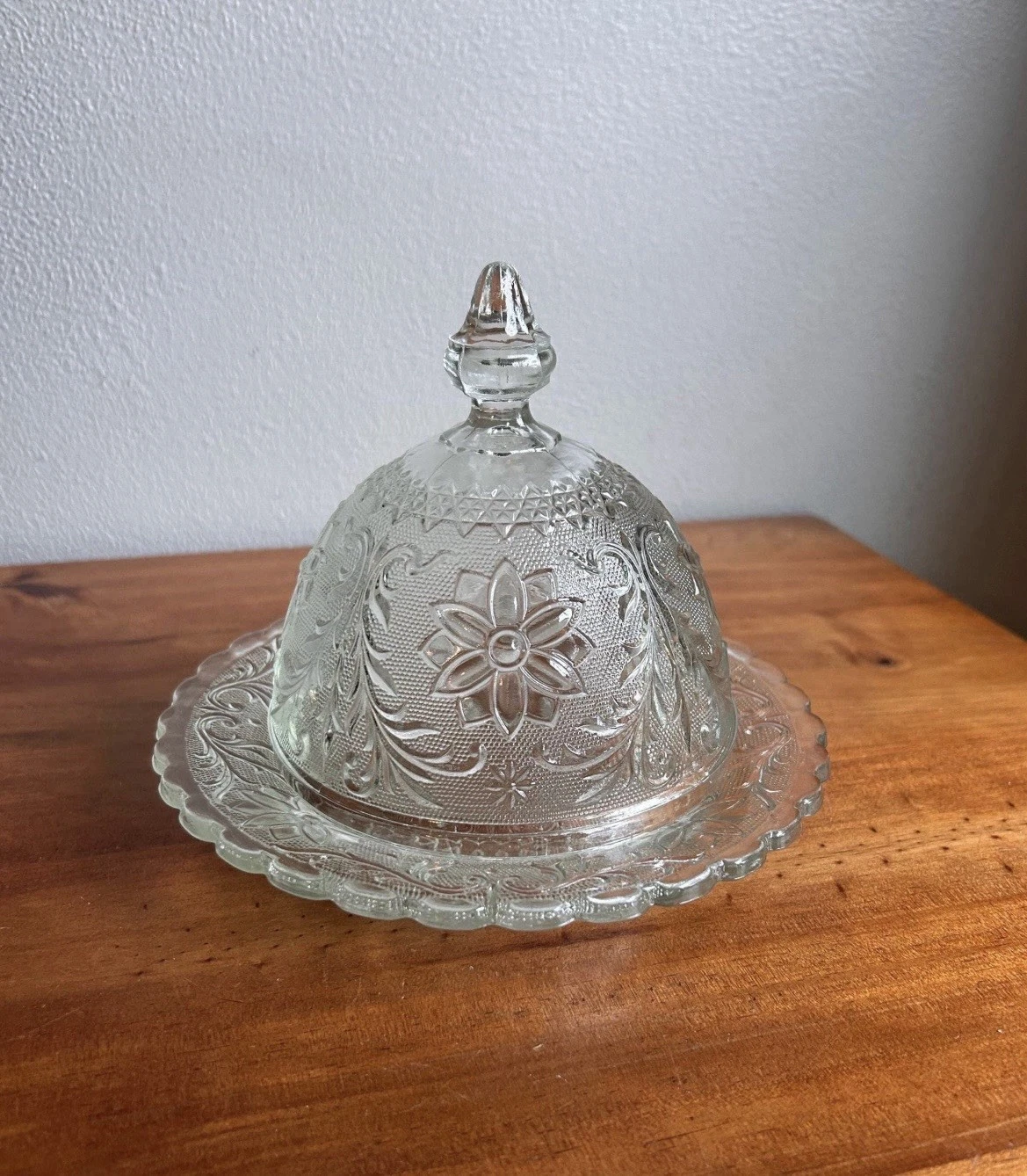 Vintage Tiara Sanwich Glass covered butter dish, clear glass serving dish