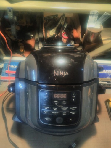 For Parts) NINJA. Foodie Cooker. OP350CO-107. 6.5 quarts. **Cheap**