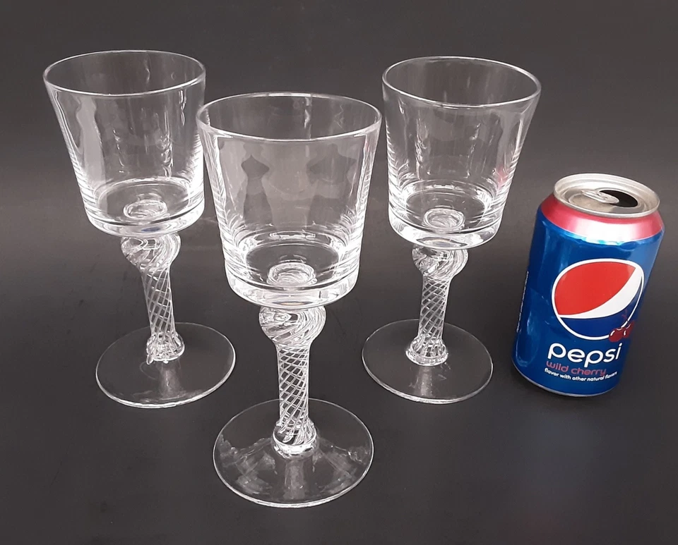 SET 3 COLONIAL WILLIAMSBURG Royal Leerdam Glass AIR TWIST Stem 7" Wine Goblets - Image 3 of 4