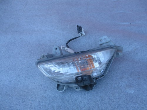 2014 2015 2016 MAZDA 3 RIGHT TURN SIGNAL LIGHT FOG LIGHT OEM USED - Foto 1 di 5