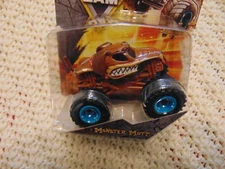 2025 SERIES 42 MONSTER  MUTT RUFF CROWD TRUCK  SPIN MASTER Monster Jam TRUCK