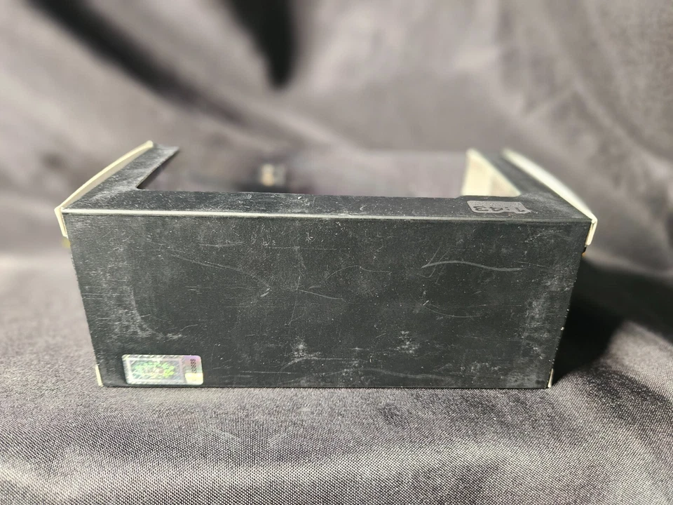 ixo 1963 雪佛兰 Corvette Stingray 1: 43 比例 Inv. #3812 — 第 4/4 张图片