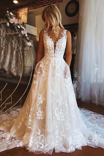 Modern Tulle Wedding Dresses with Pockets V Neck Appliques Backless Bridal Gown - Picture 2 of 7