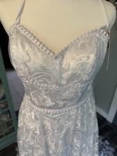 Beautiful Lace Wedding Dress Bridal Gown With Sweetheart Neckline Size 9