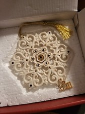 LENOX 2011 Annual Gemmed Snowflake Jeweled Christmas Ornament in box