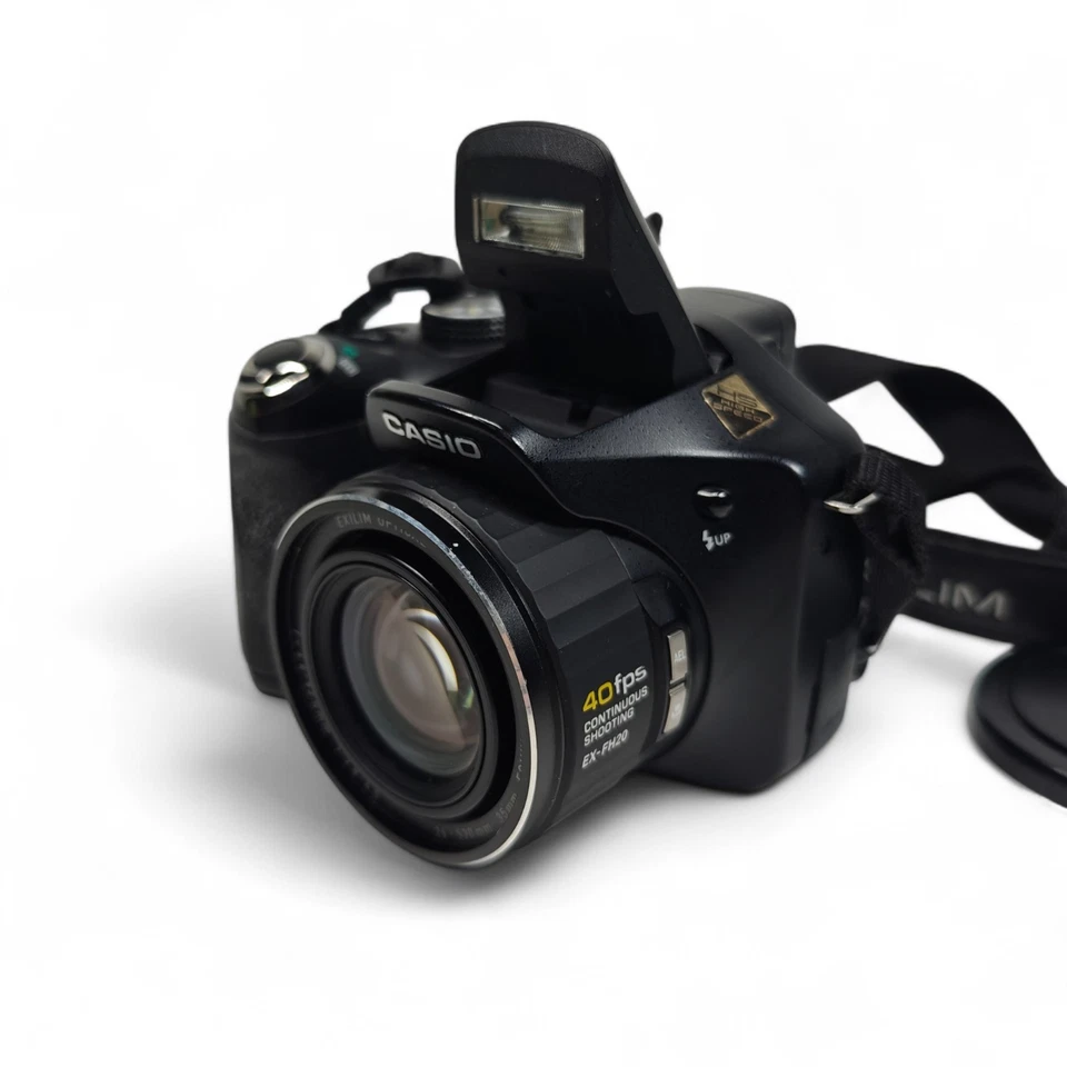 Casio Exilim EX-FH20 9.1MP Digital Bridge Camera Black 20x Zoom + Case - Image 3 of 4